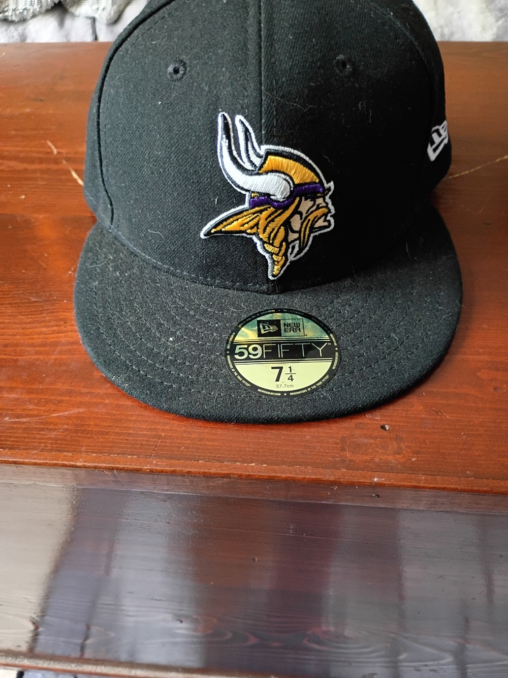 New Era Black Minnesota Vikings 59FIFTY Fitted Cap - Team Logo